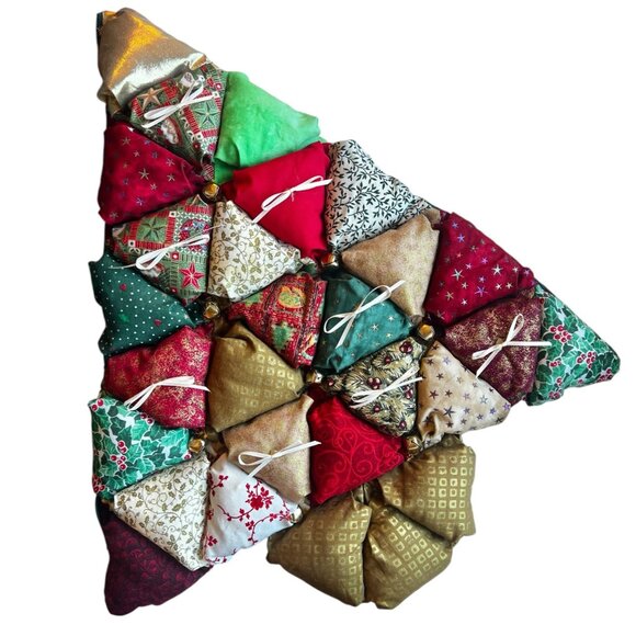Quilted Christmas Tree Wall Hanging Puffy Green Red Gold - Picture 1 of 6